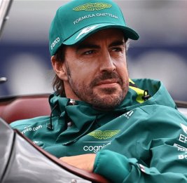 45-летний Алонсо решил остаться в Формуле-1