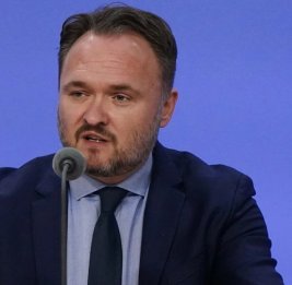 Еврокомиссар: ЕС заплатил &euro;100 млрд, не получив больше энергии