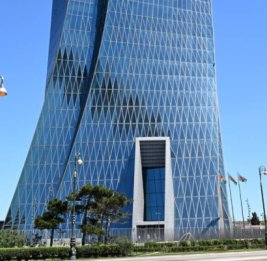 
Центробанк лишил лицензий T-Kredit и Fintrend