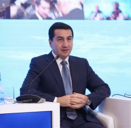 Хикмет Гаджиев: Присоединение Азербайджана к C5+1 - возвращение к своим корням