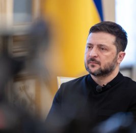 
Зеленский поблагодарил ЕС за решение о выплате Украине &euro;2,9 млрд