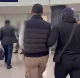
Подозреваемого в мошенничестве гражданина Казахстана экстрадировали в Астану