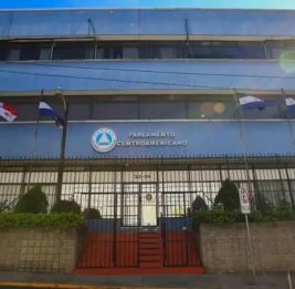 Никарагуа выходит из Центральноамериканского парламента