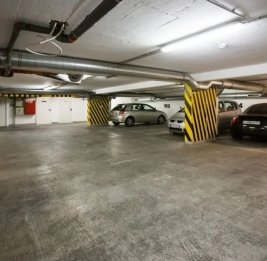 В Азербайджане изменены правила оплаты доставки и хранения автомобилей