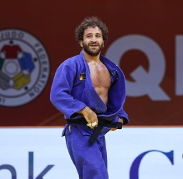 Третий день чемпионата мира в Баку: Хидаят Гейдаров начал с победы