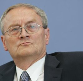 Экс-главу разведслужбы ФРГ задержали по подозрению в шпионаже