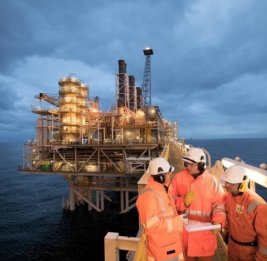 
Цена азербайджанской нефти превысила 125 долларов