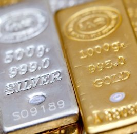 
Цена золота на биржах превысила 4 200 долларов