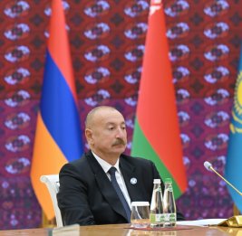 Президент Ильхам Алиев принимает участие в заседании Совета глав государств СНГ в узком составе