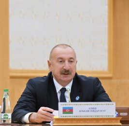 Президент Ильхам Алиев принял участие в заседании Совета глав государств СНГ в узком составе