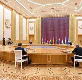 Баку собирает мир за одним столом