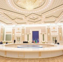 Саммиты в Авазе: Азербайджан укрепляет позиции в региональном диалоге и берет на себя ключевую роль в решении проблем Каспия