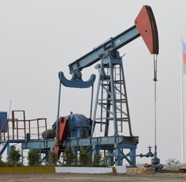Азербайджанская нефть продается по цене более 130 долларов