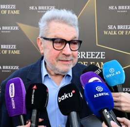 На Sea Breeze Walk of Fame открылась именная звезда Юлия Гусмана