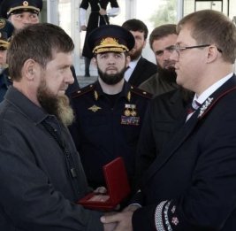 Кадыров пополнил коллекцию наград званием почетного железнодорожника