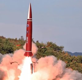 КНДР провела испытательный пуск тактической баллистической ракеты