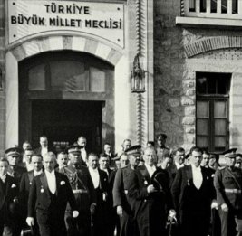 
В Турции отмечают 103-ю годовщину объявления Анкары столицей страны