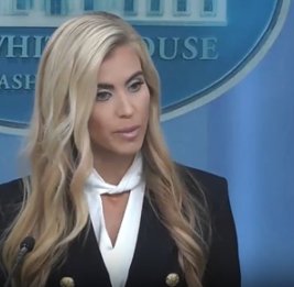 Первый брифинг нового пресс-секретаря Трампа вызвал недовольство в Белом доме