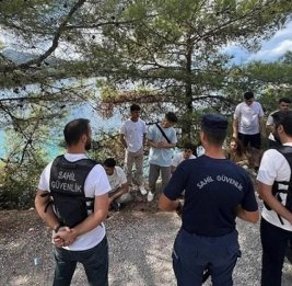 В Турции задержали 18 нелегальных мигрантов в районе Мармариса
