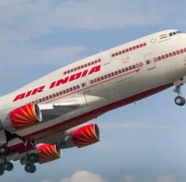 
Лайнер Air India совершил экстренную посадку после поступления сигнала о захвате