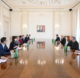 Президент Ильхам Алиев принял члена Политбюро Центрального Комитета Коммунистической партии Китая