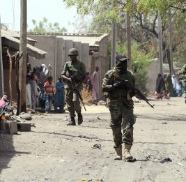 
Не менее 10 военнослужащих погибли при нападении боевиков в Нигерии