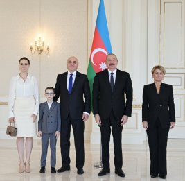 
Президент Ильхам Алиев принял новоназначенного посла Грузии в нашей стране
