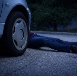 
В Насиминском районе Баку автомобиль сбил пешехода насмерть