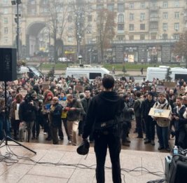 Киевляне вышли против своего мэра