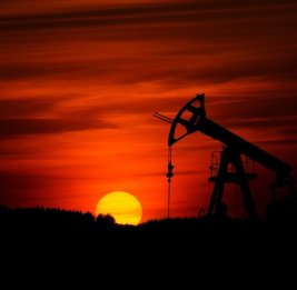 
На мировых рынках подешевела нефть