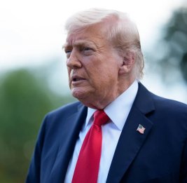
Трамп призвал Францию немедленно закрыть границы