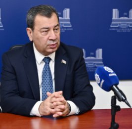 Самед Сеидов: Политика правительства Макрона ввергла Францию в глубокий политический и социальный кризис