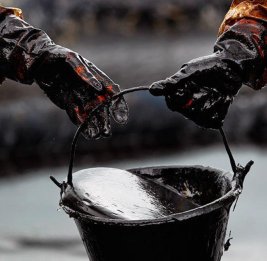 
Нефть подорожала на биржах