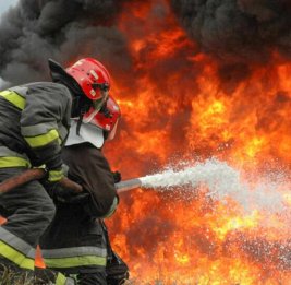 
В центре Баку произошел пожар в ресторане
