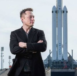 Маск допустил объединение SpaceX и Tesla