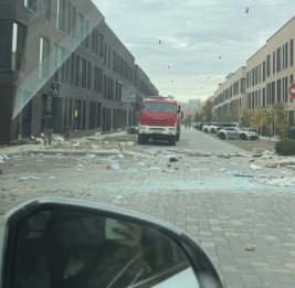 
В Казахстане очевидцы сообщили о взрыве в элитном жилом комплексе Алматы