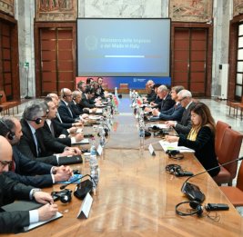 Обсуждено развитие сотрудничества между SOCAR и итальянской компанией Eni
