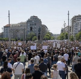 В Белграде 150 тысяч человек вышли на митинг студенческой оппозиции