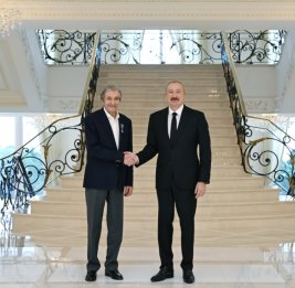 Президент Ильхам Алиев вручил Фархаду Халилову орден &laquo;Истиглал&raquo;