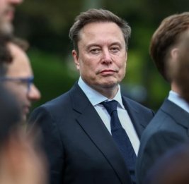 The Economist: Маск ограничил работу Starlink, чтобы наказать Киев