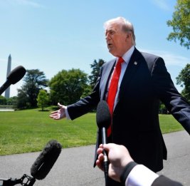 Трамп потребовал уважения за умение умножать числа на три