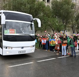 Акция в Баку в поддержку юных футболистов Канакии-Новой Каледонии и Французской Полинезии