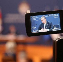 Кардиолог против Вучича: в Сербии внеочередные парламентские выборы