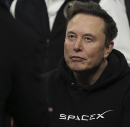Маск забил тревогу. Россия может уничтожить Starlink и превратить космос в свалку обломков
