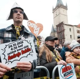 В Чехии тысячи людей вышли на протесты против пересмотра финансирования общественных СМИ
