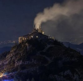 Пожар серьезно повредил &laquo;Орлиное гнездо&raquo; в Германии