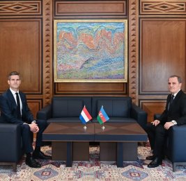 Переговоры глав МИД Азербайджана и Нидерландов