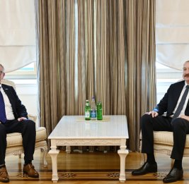 
Президент Ильхам Алиев принял представителя Управления ООН по вопросам борьбы с терроризмом Александра Зуева
