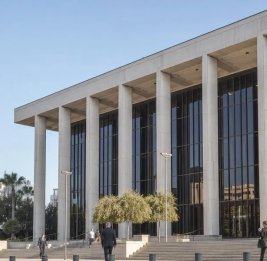 Meta и Snap предстанут перед судом из-за обвинений в формировании зависимости от соцсетей