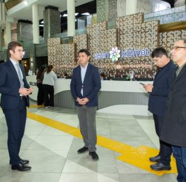 
Участники международного мероприятия в ASAN xidmət